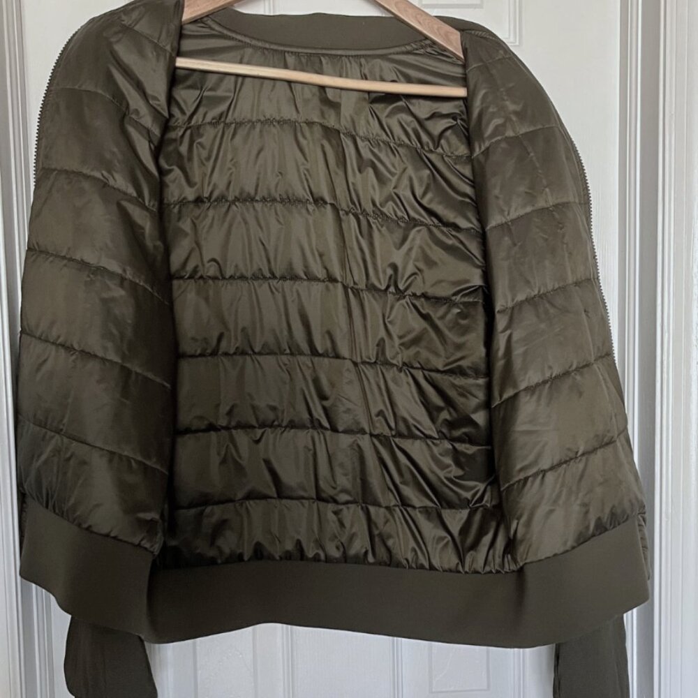 Lululemon Non-Stop Bomber (Reversible) Dark Olive - size S